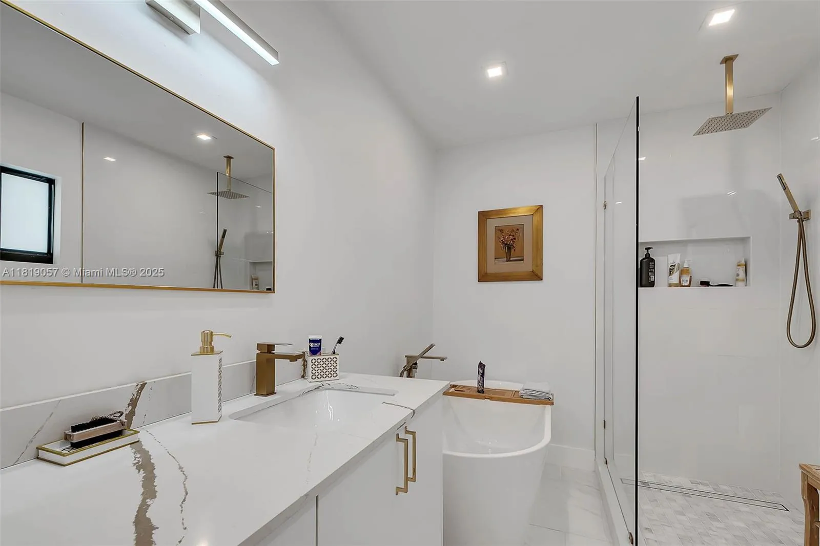 Palmetto Bay, Florida 33158, United States, 4 Bedrooms Bedrooms, ,3 BathroomsBathrooms,Residential,Active,148566