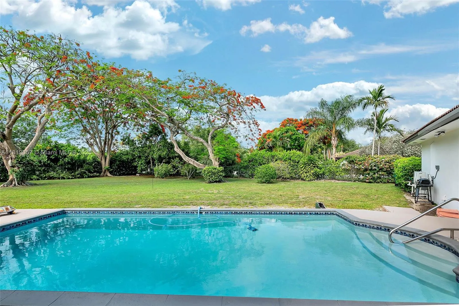 Palmetto Bay, Florida 33158, United States, 4 Bedrooms Bedrooms, ,3 BathroomsBathrooms,Residential,Active,148566