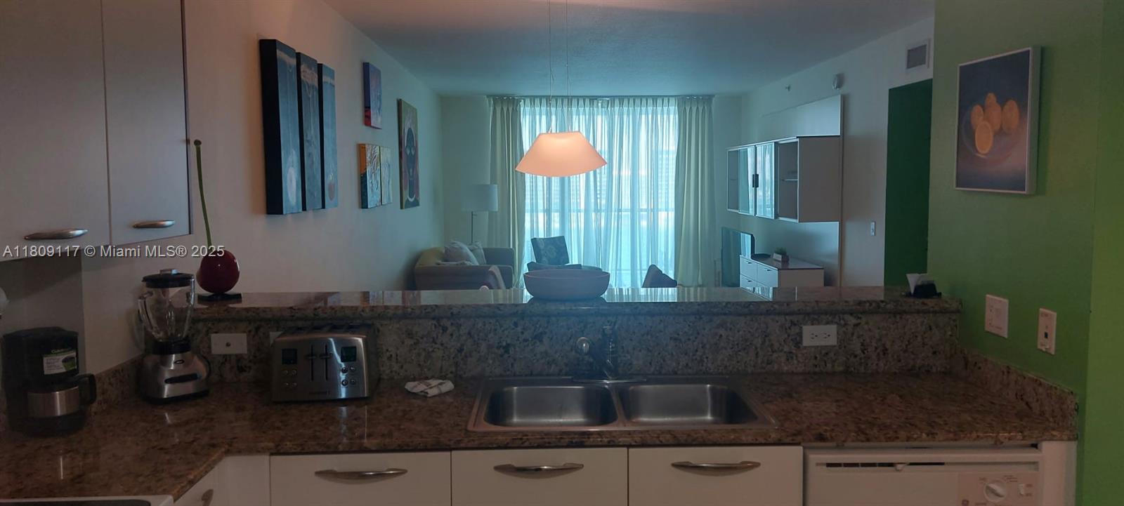 MARINA BAY CLUB CONDO HOT - Residential
