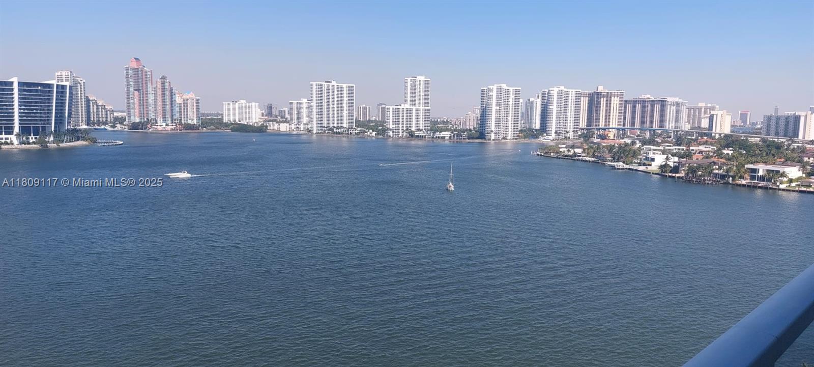 MARINA BAY CLUB CONDO HOT - Residential