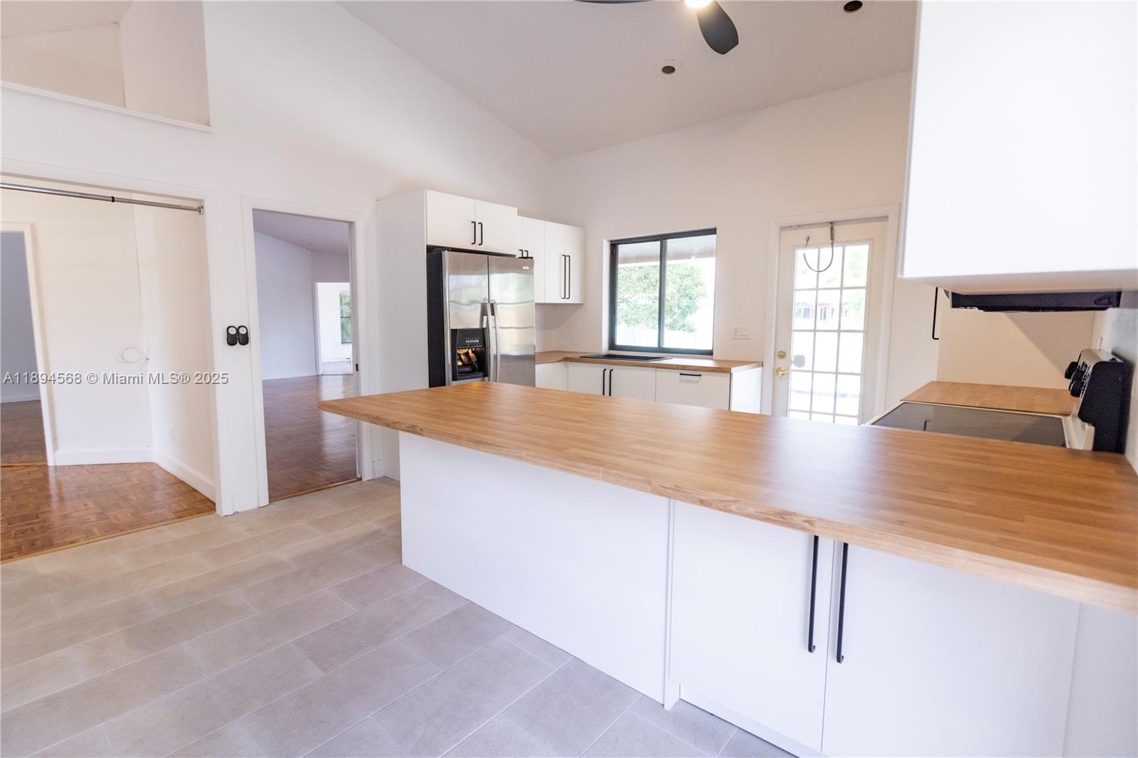 COUNTRY ADDRESS - Residential Lease