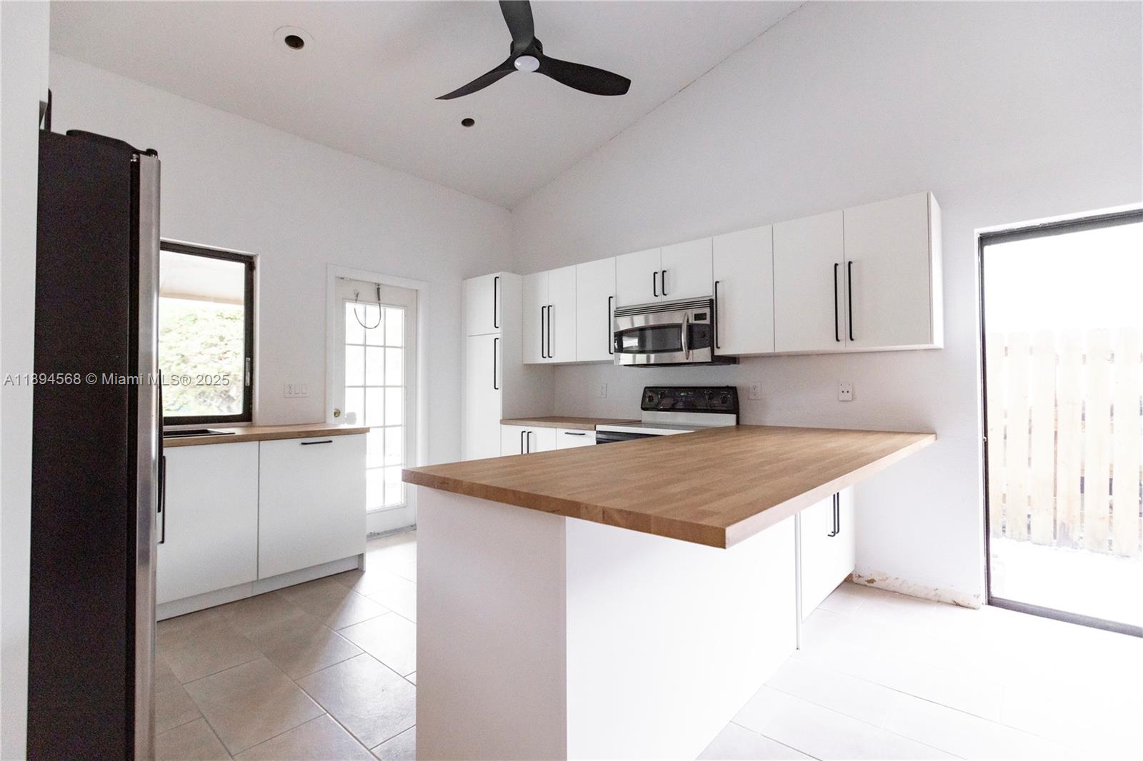 COUNTRY ADDRESS - Residential Lease