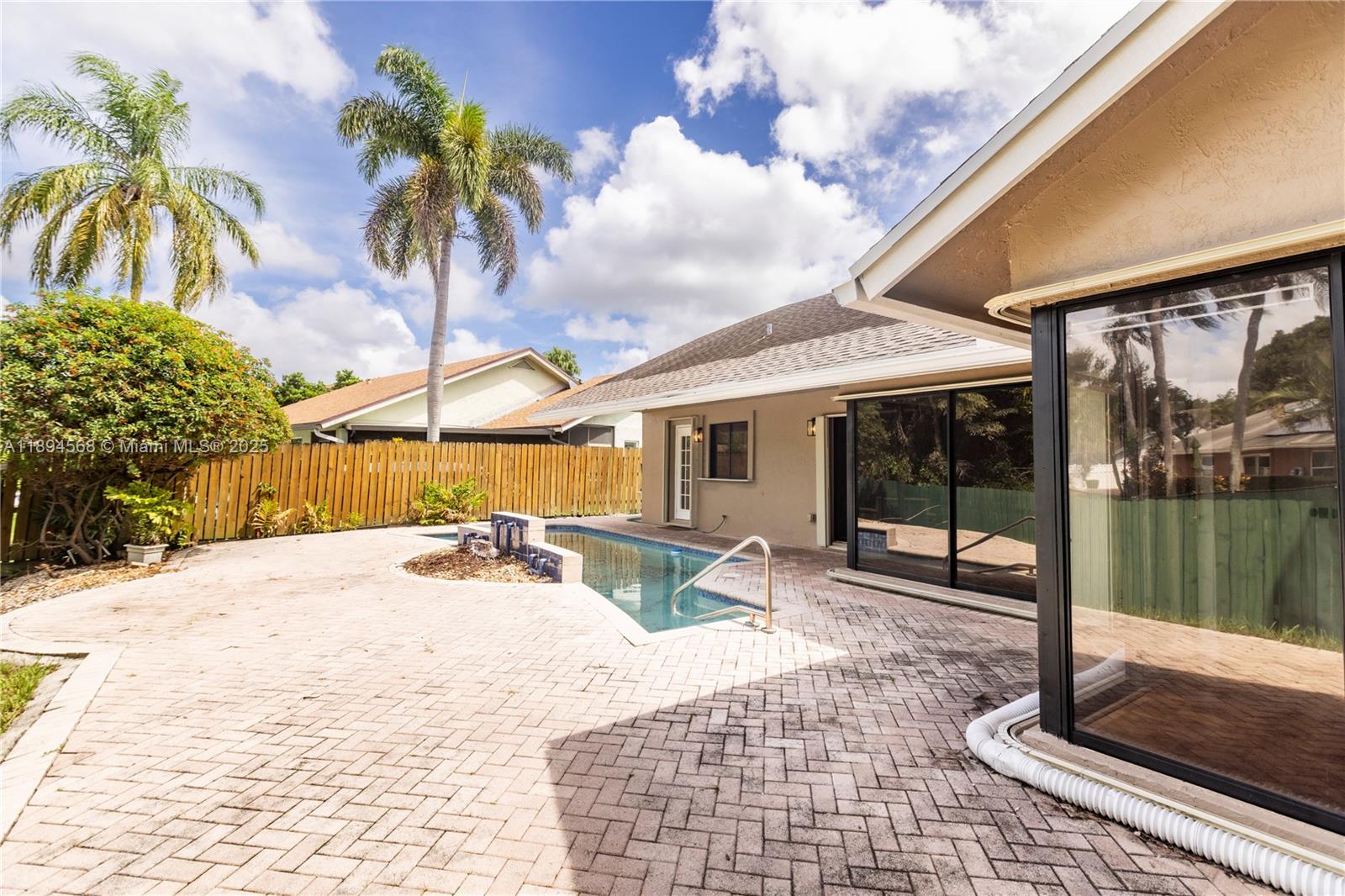 COUNTRY ADDRESS - Residential Lease