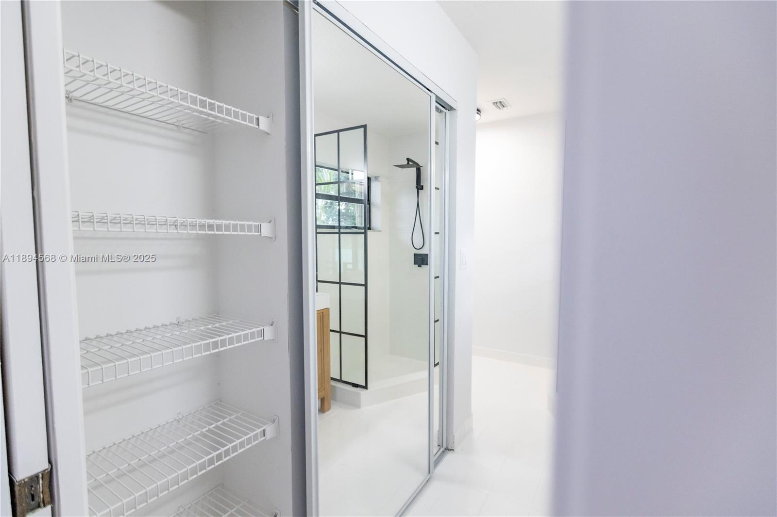 COUNTRY ADDRESS - Residential Lease