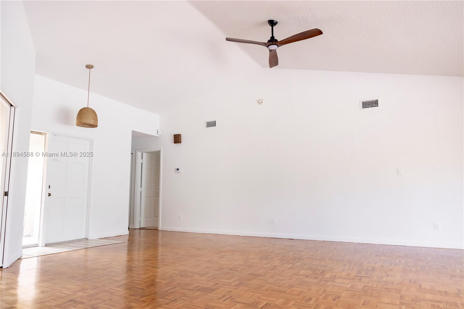 COUNTRY ADDRESS - Residential Lease