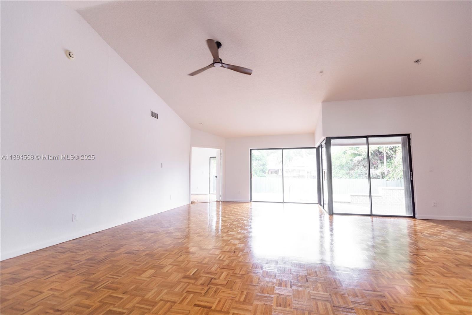 COUNTRY ADDRESS - Residential Lease