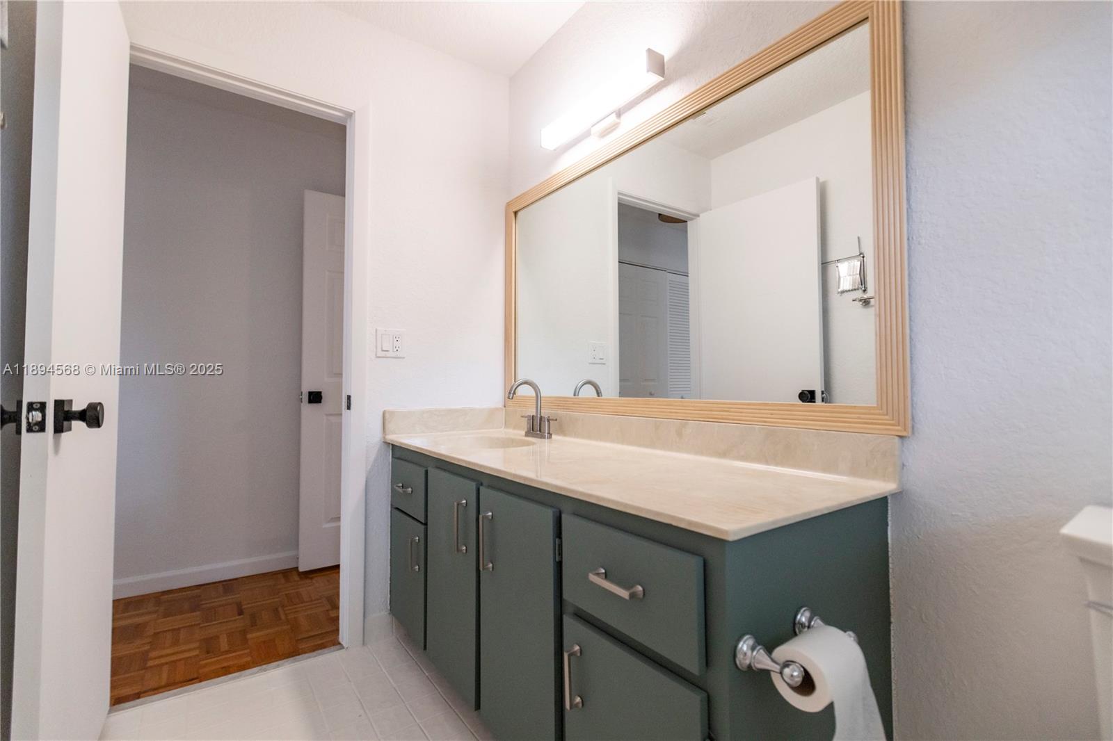 COUNTRY ADDRESS - Residential Lease