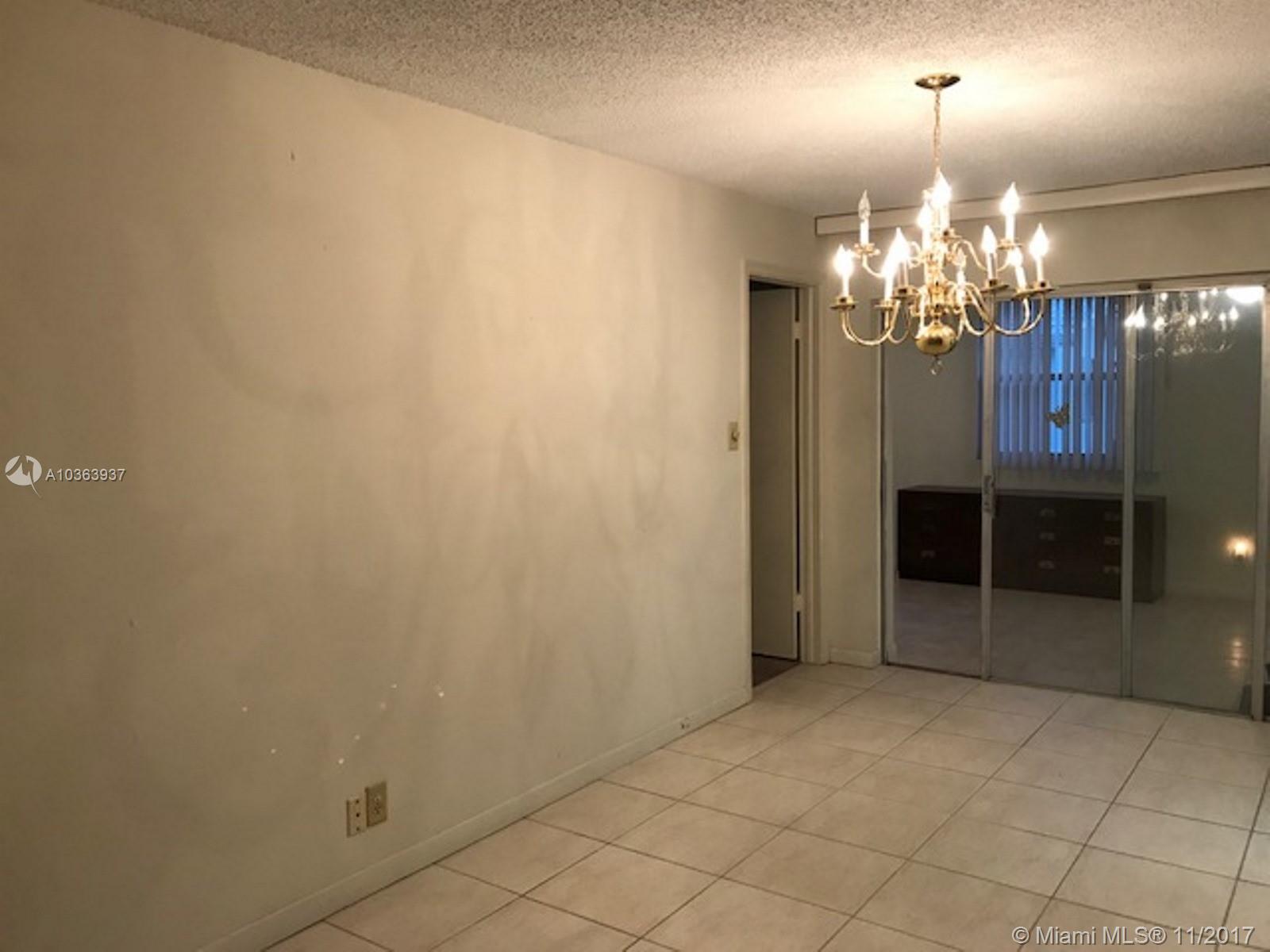 LAUDERDALE WEST 2 SEC - Residential