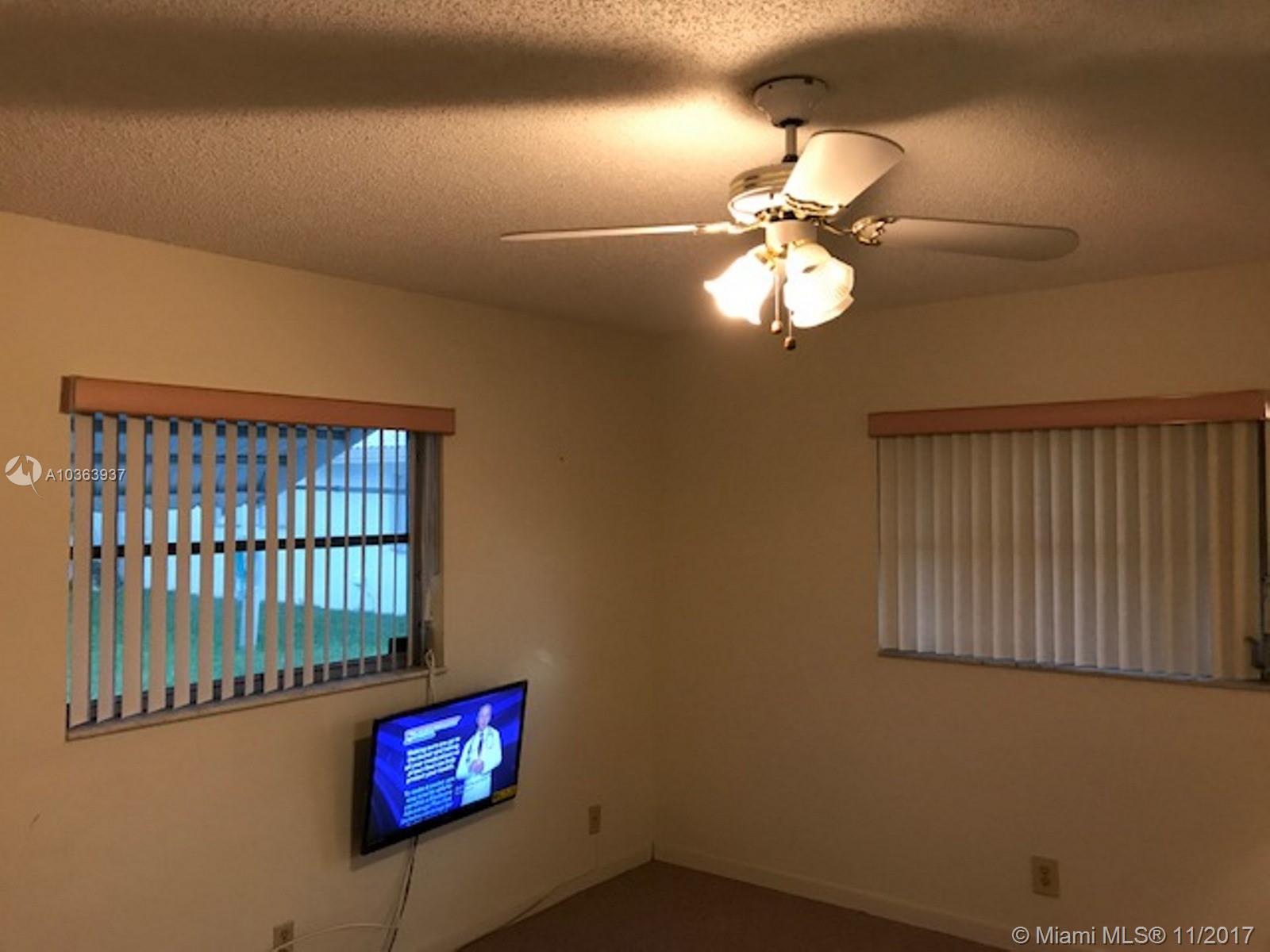 LAUDERDALE WEST 2 SEC - Residential
