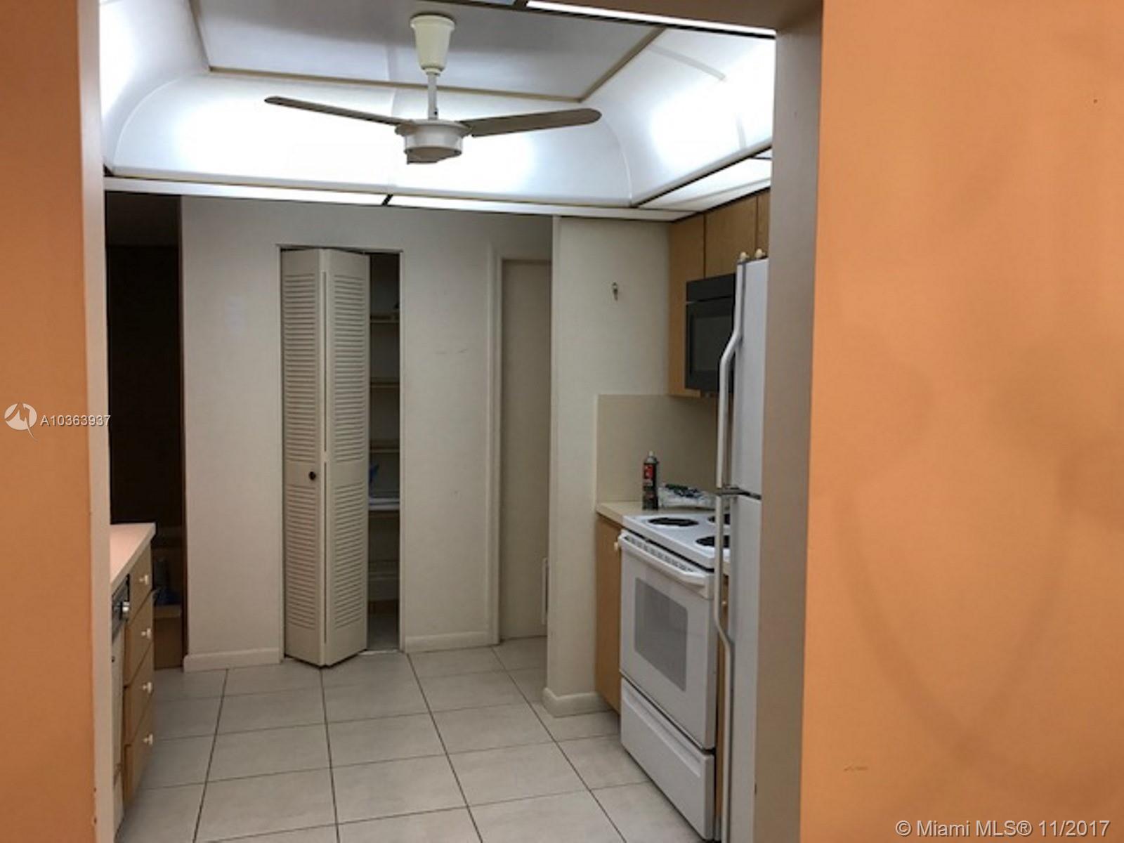 LAUDERDALE WEST 2 SEC - Residential