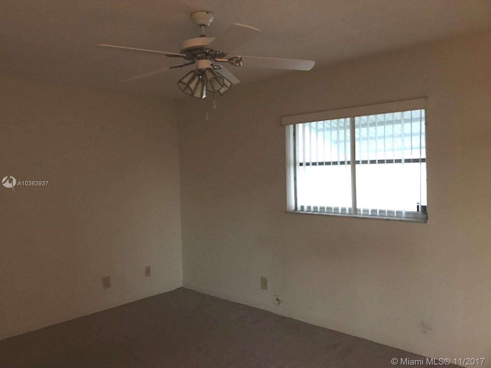 LAUDERDALE WEST 2 SEC - Residential