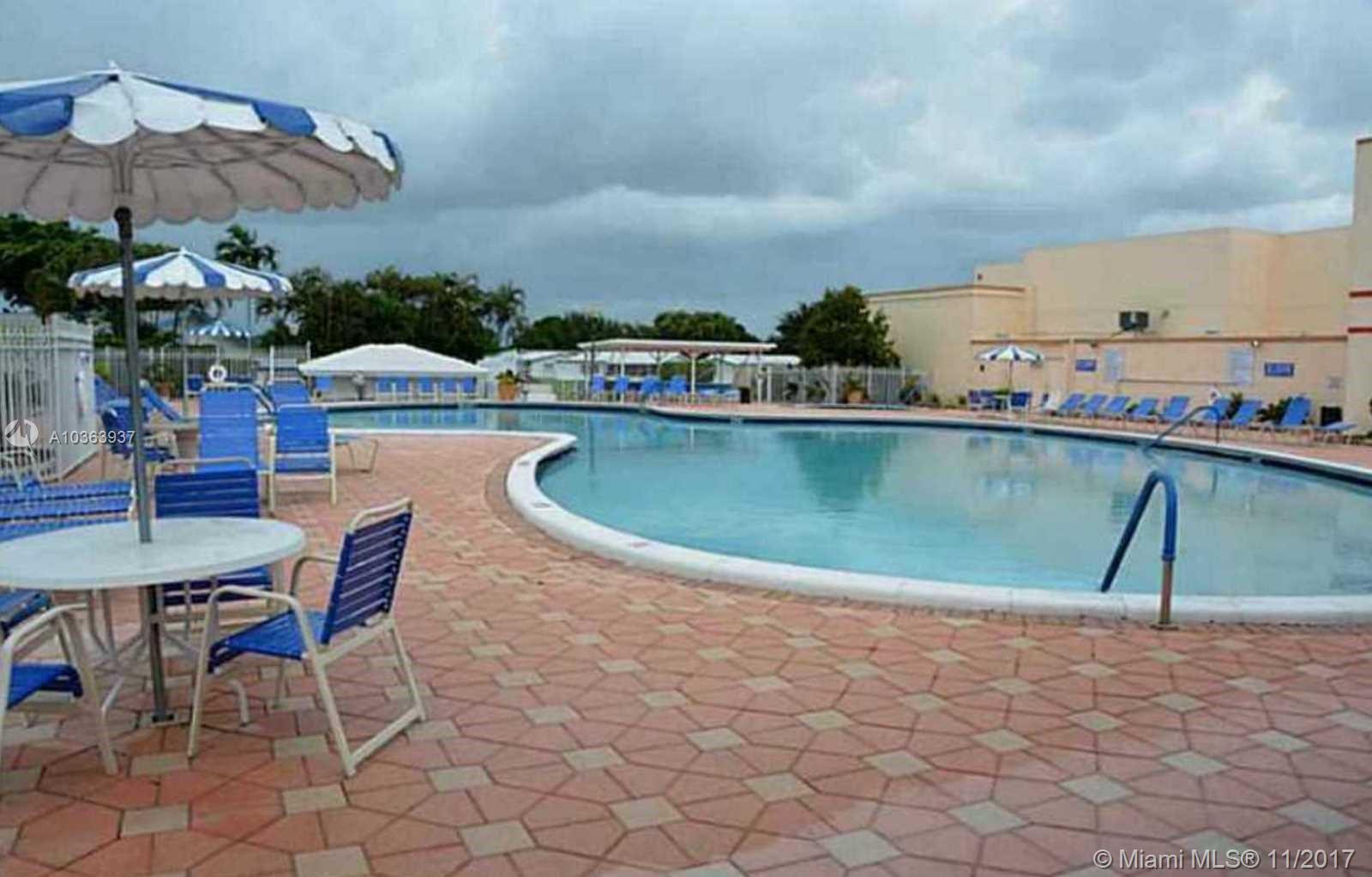 LAUDERDALE WEST 2 SEC - Residential