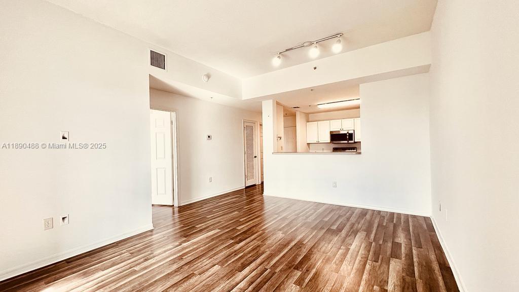 VILLAGE AT ABACOA CONDO - Residential Lease