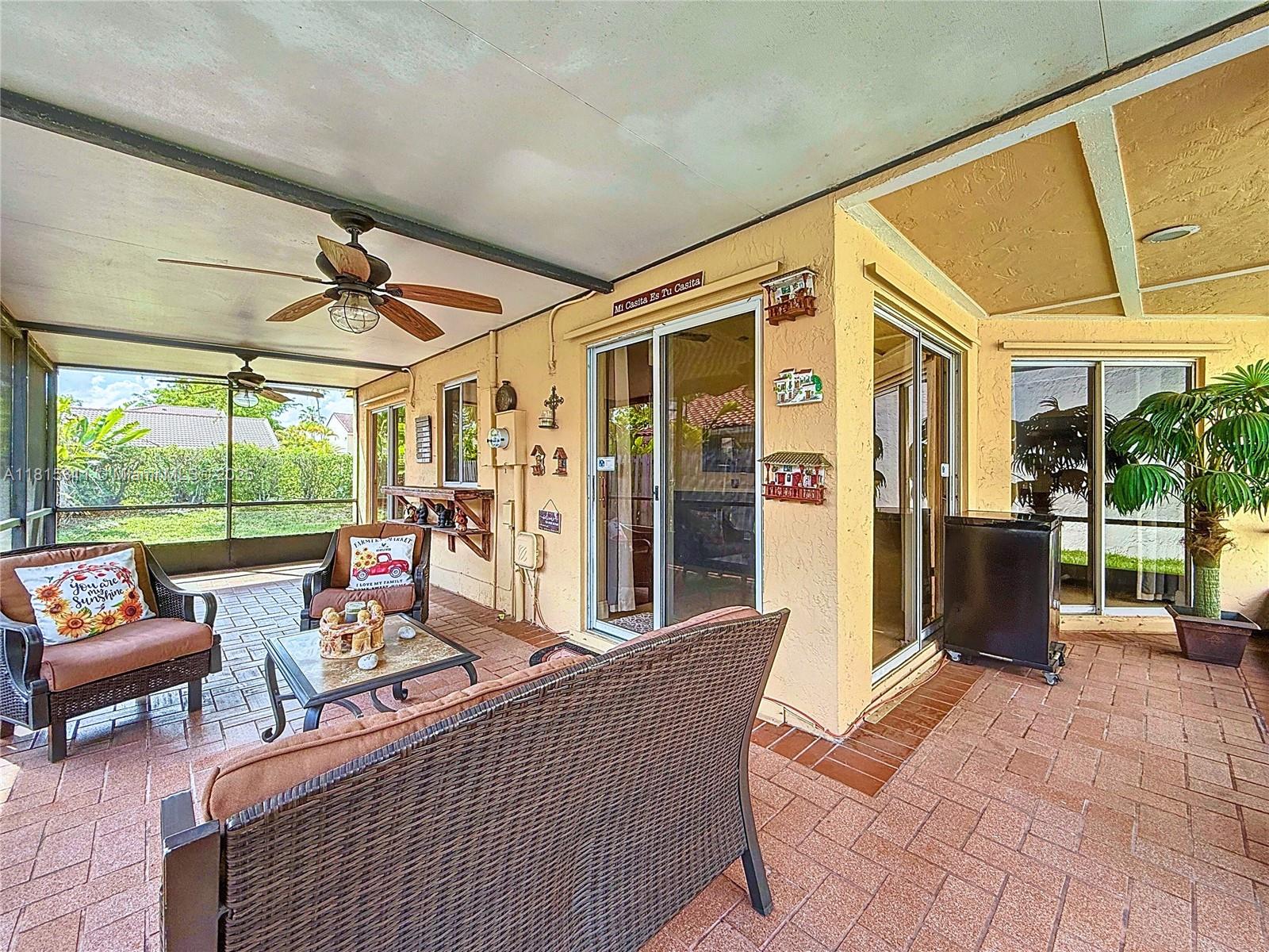 COUNTRY ISLES GARDEN HOME - Residential