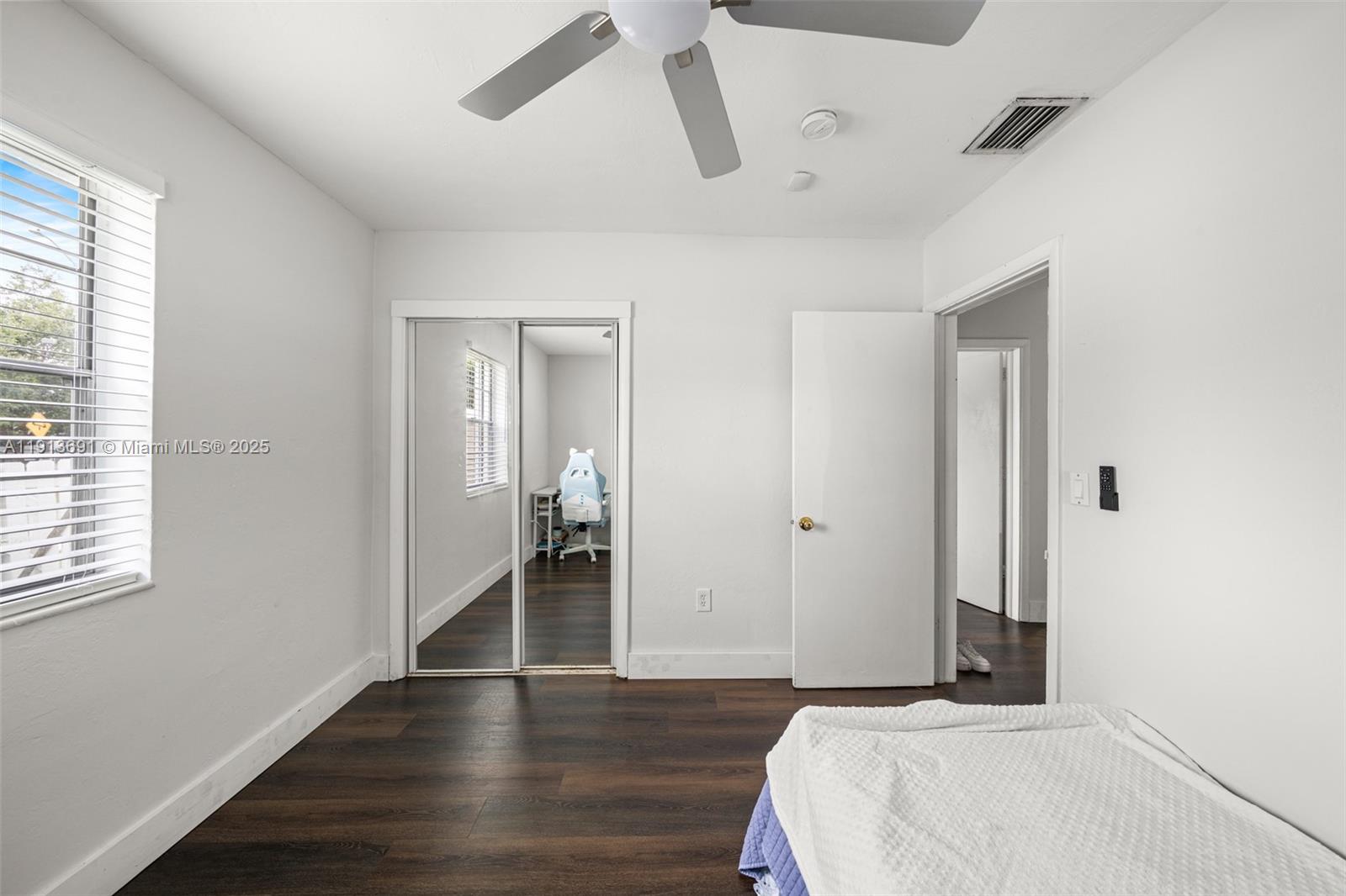 SUNSET PARK NO 2 - Residential Lease