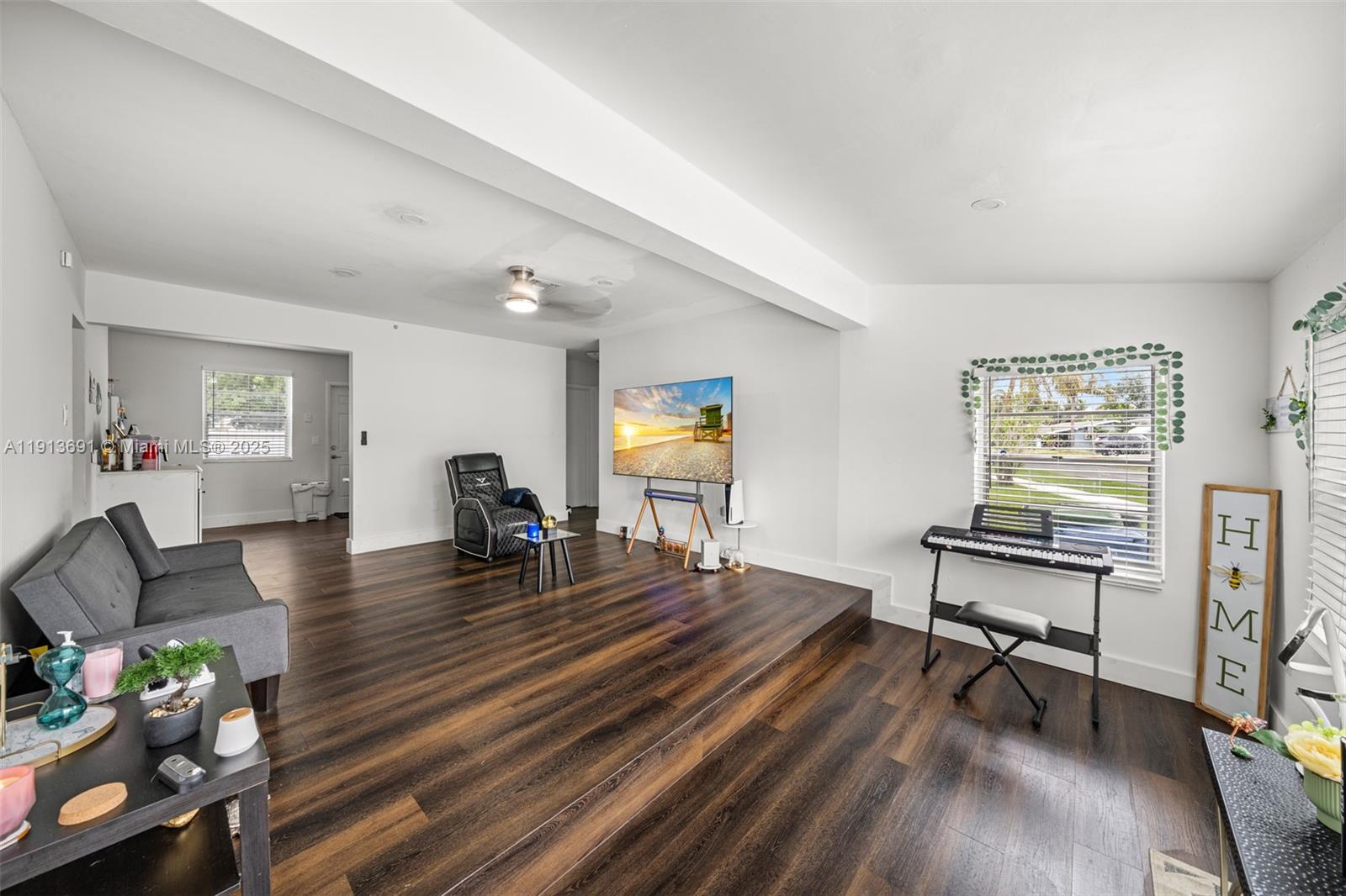 SUNSET PARK NO 2 - Residential Lease