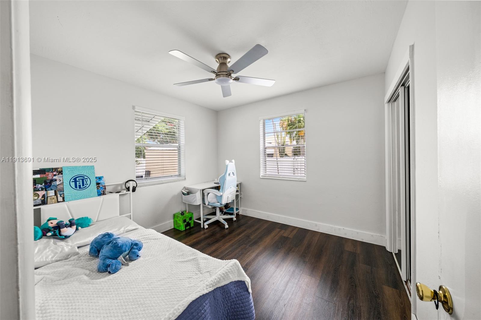 SUNSET PARK NO 2 - Residential Lease