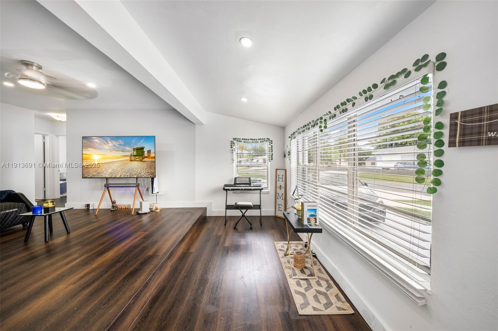 SUNSET PARK NO 2 - Residential Lease