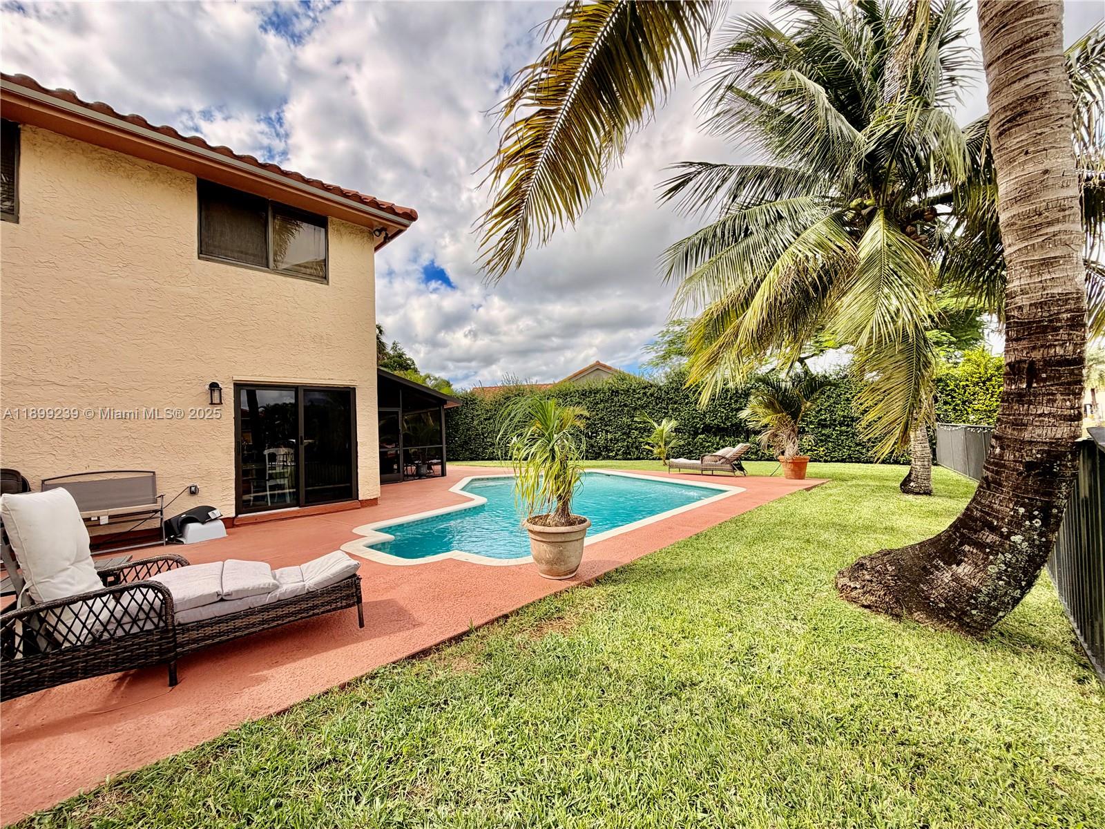 VILLAGES OF HILLSBORO - Residential