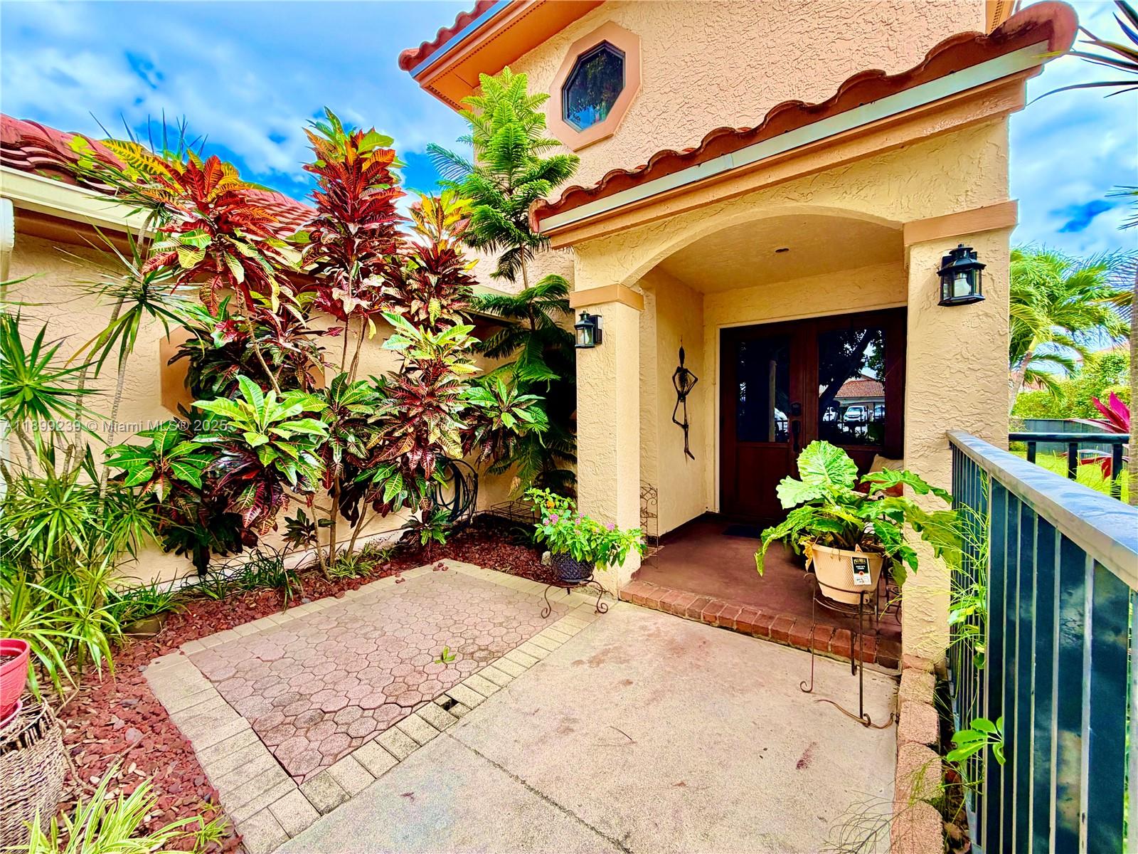 VILLAGES OF HILLSBORO - Residential