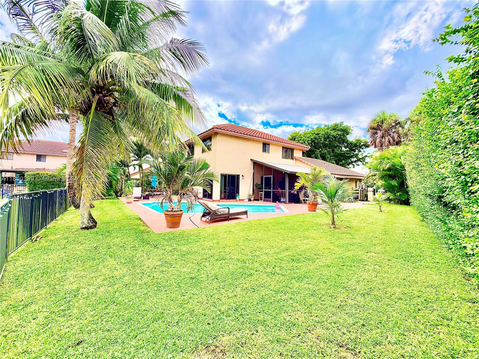 VILLAGES OF HILLSBORO - Residential
