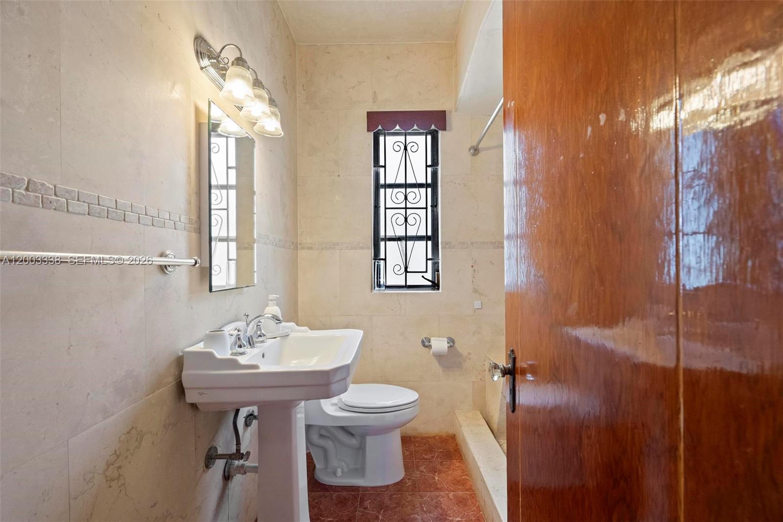 MARLBOROUGH - Residential