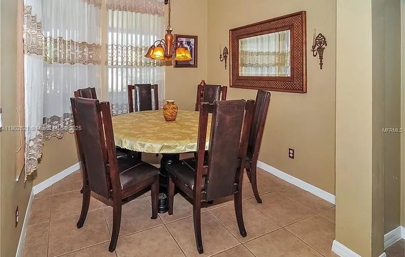 CYPRESS LAKES - Residential