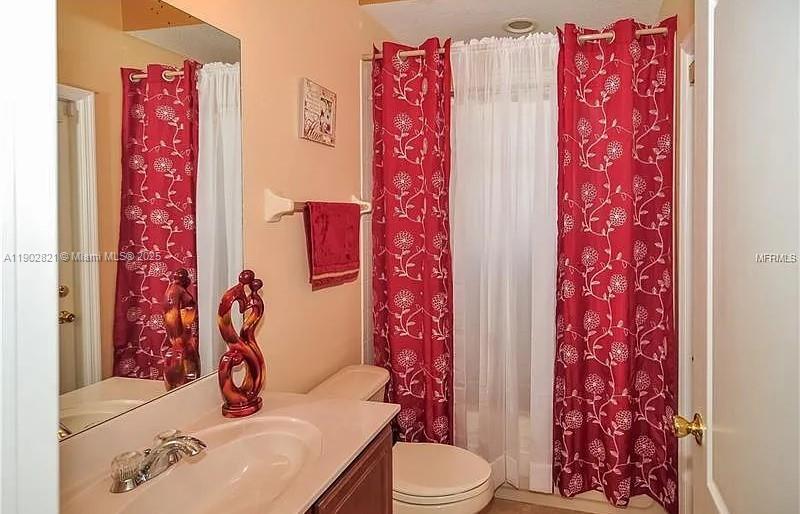 CYPRESS LAKES - Residential