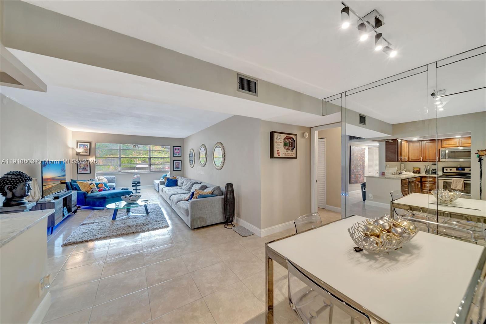 PLANTATION PLACE CONDO - Residential