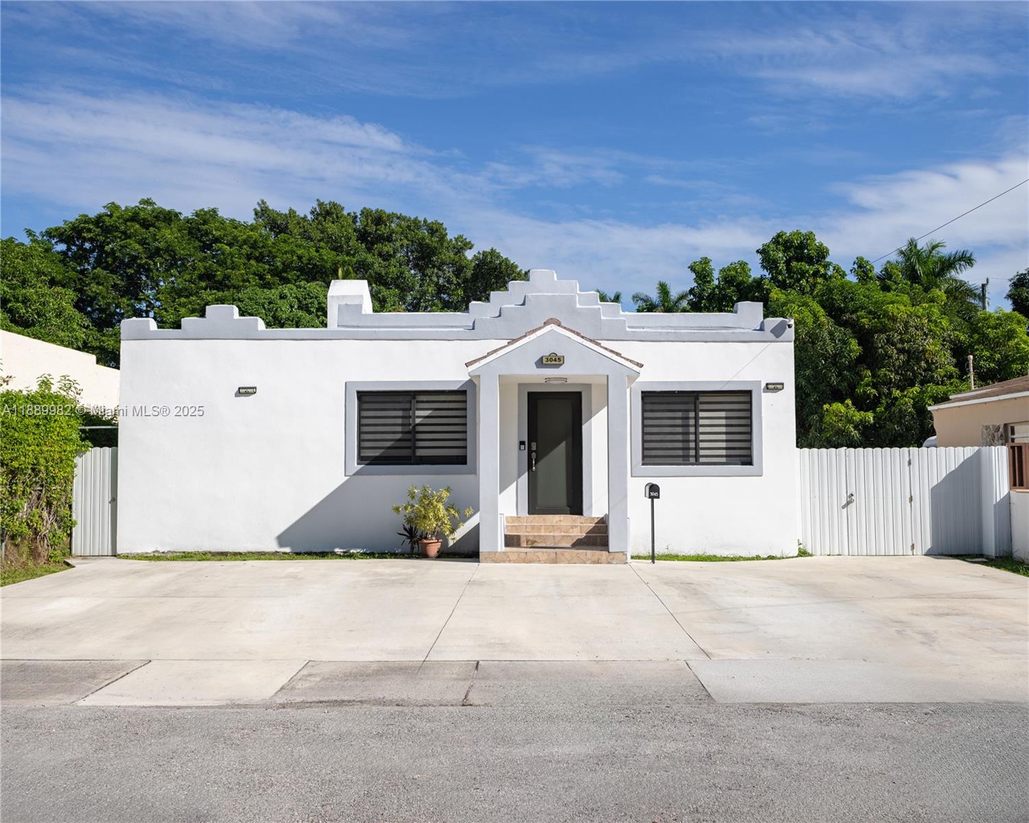 Excellent investment opportunity in the heart of Miami! This duplex offers two spacious units plus a flexible in-law quarters/guest suite with private access, perfect for extended family or additional rental potential. Each unit features a functional layout with plenty of natural light. Centrally located near Coral Gables, Downtown, and Miami International Airport. Ideal for investors or owner-occupants. Don’t miss this great opportunity—schedule your showing today!