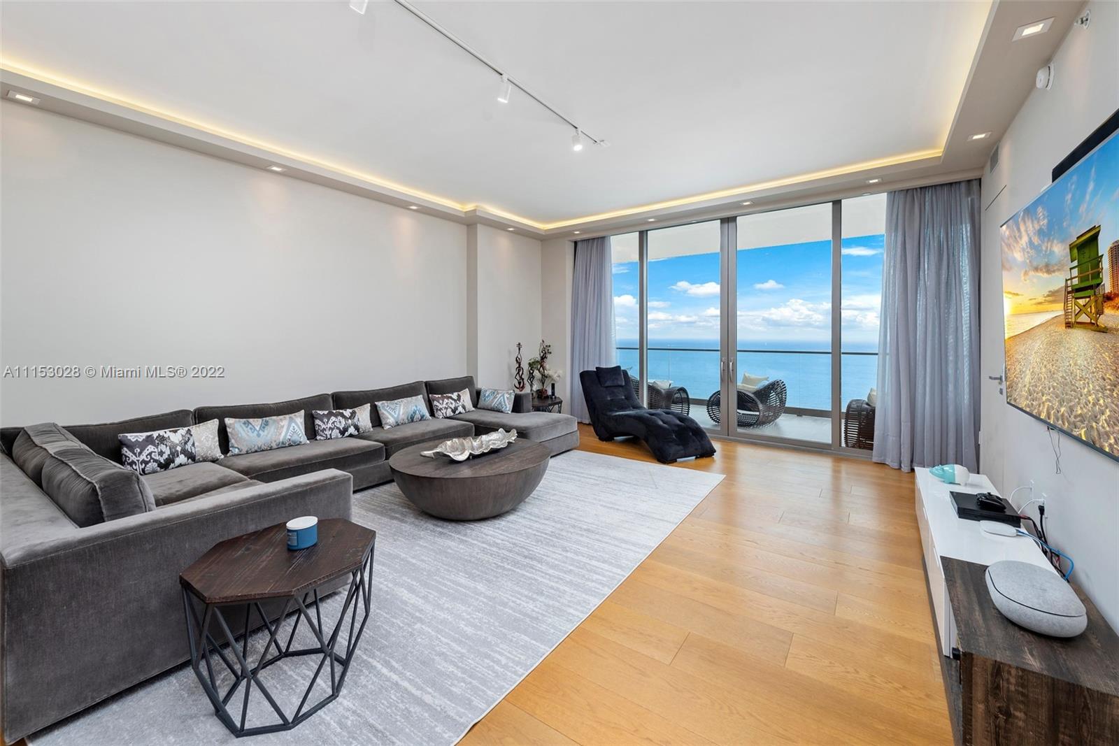 18975 COLLINS CONDO - Residential