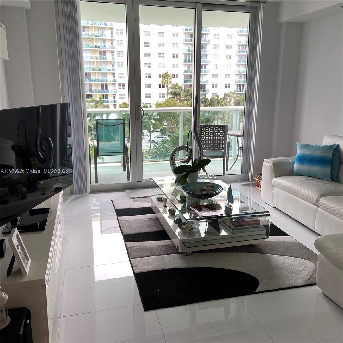 OCEANVIEW BUILDING B COND - Residential