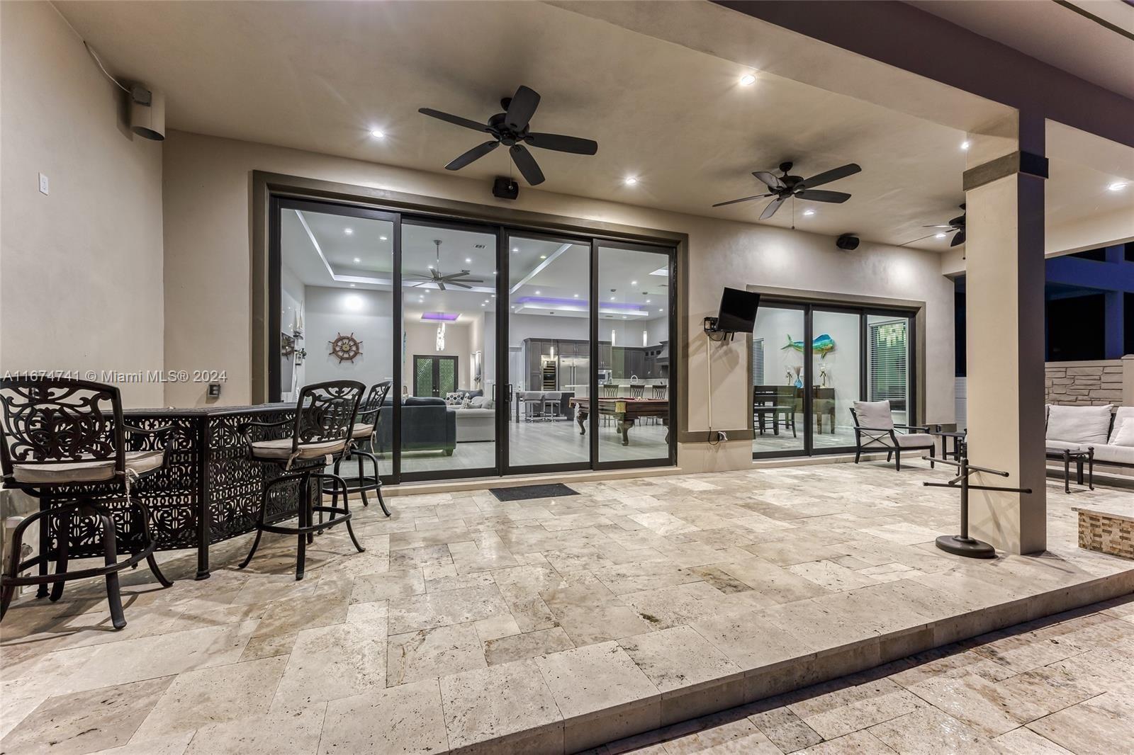 RIO VISTA ISLES - Residential