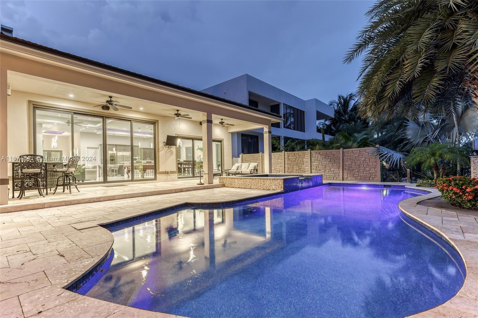RIO VISTA ISLES - Residential