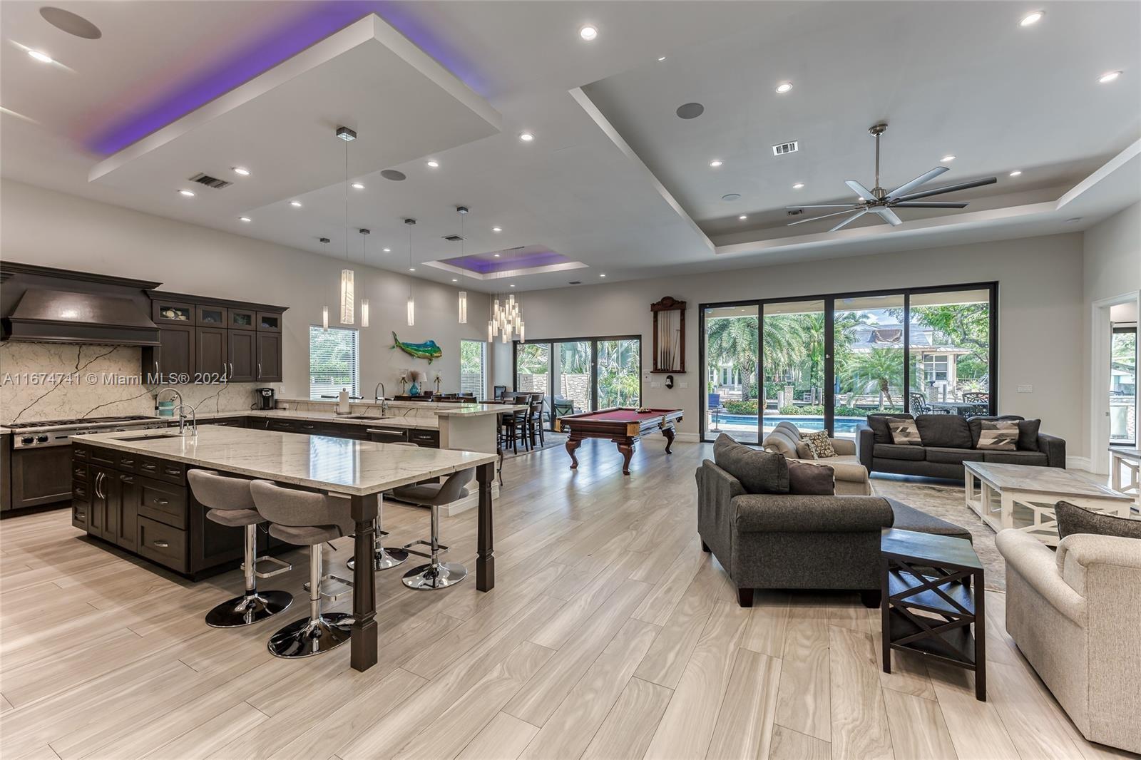 RIO VISTA ISLES - Residential