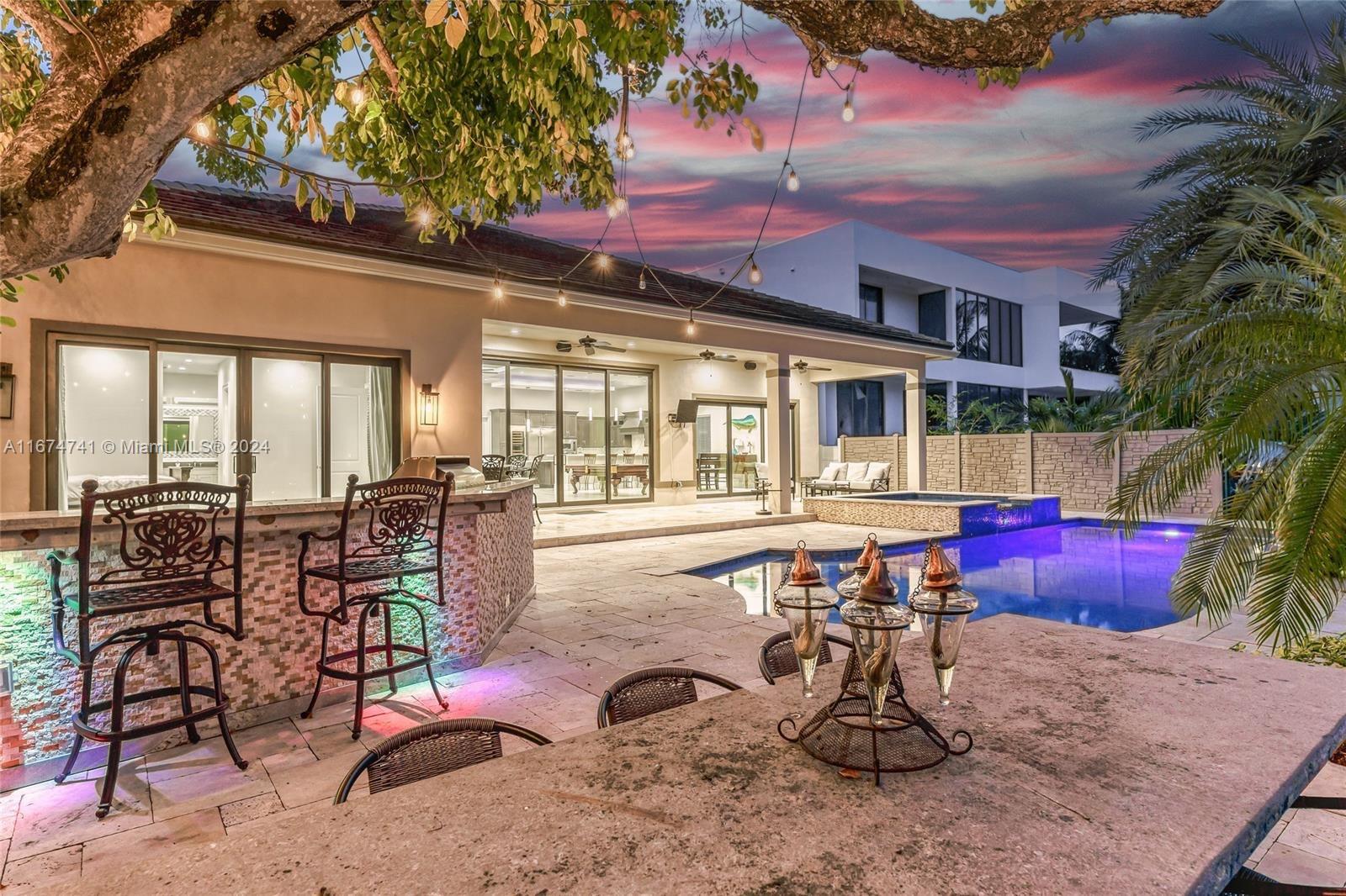 RIO VISTA ISLES - Residential