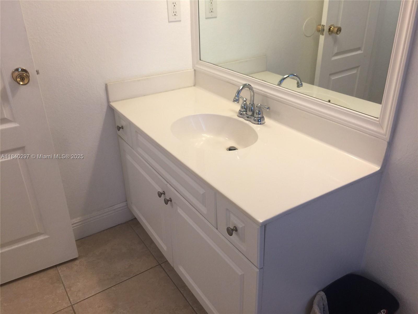 5221 Geneva Way 107