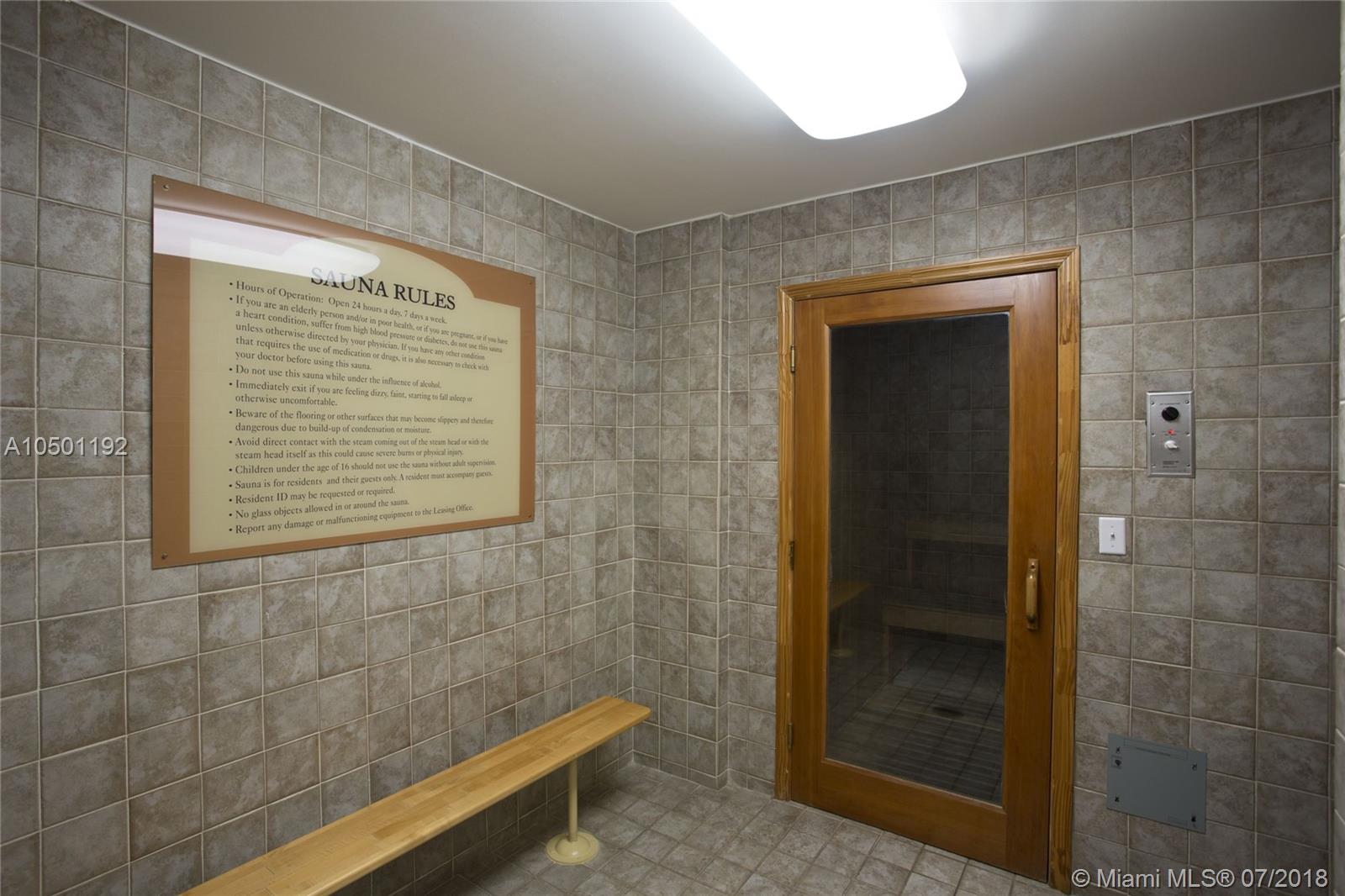 Yacht Club Brickell - Residential Lease