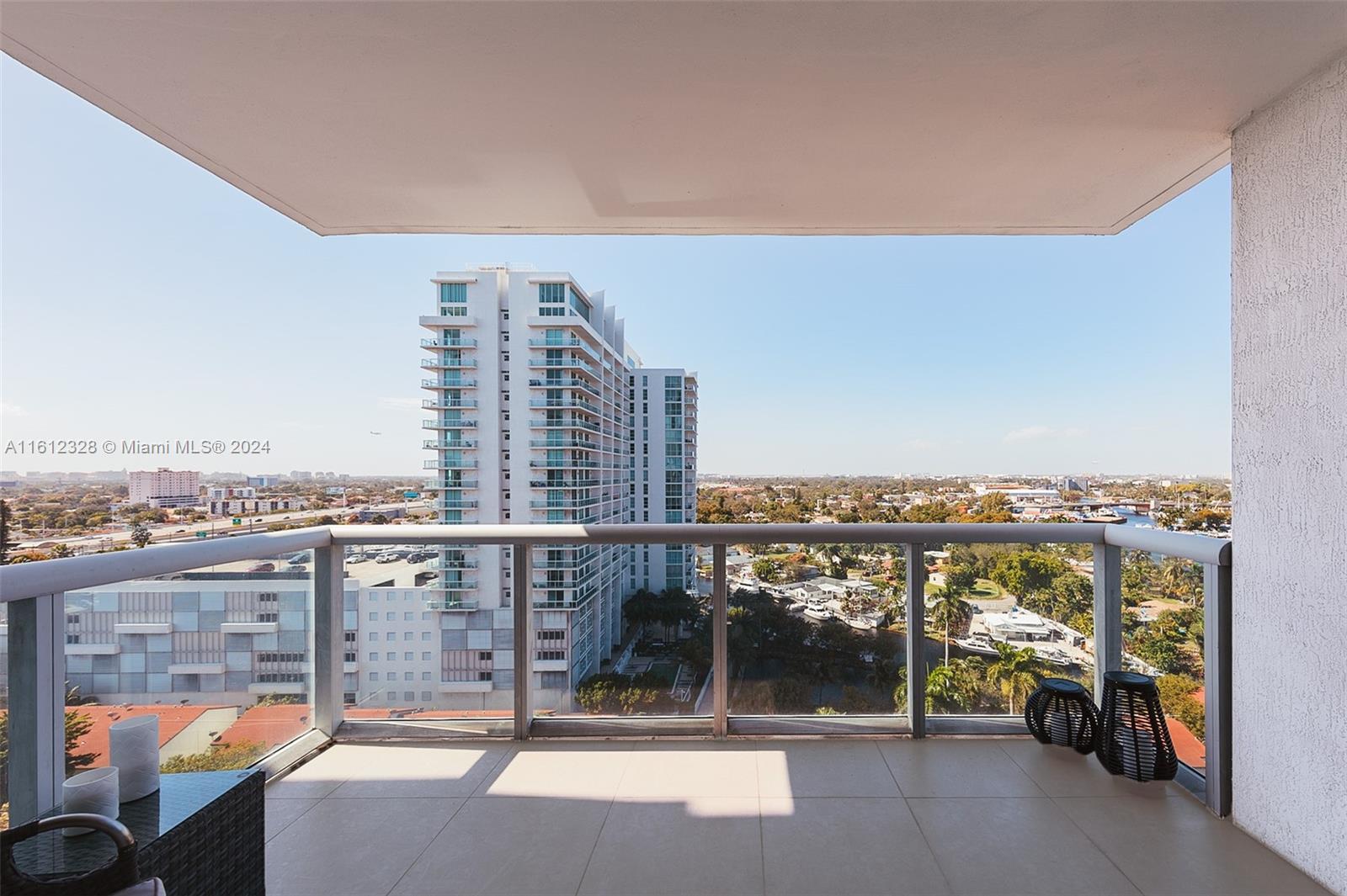 TERRAZAS RIVERPARK VILLAG - Residential Lease