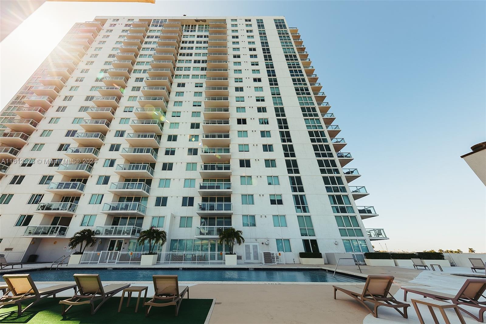 TERRAZAS RIVERPARK VILLAG - Residential Lease