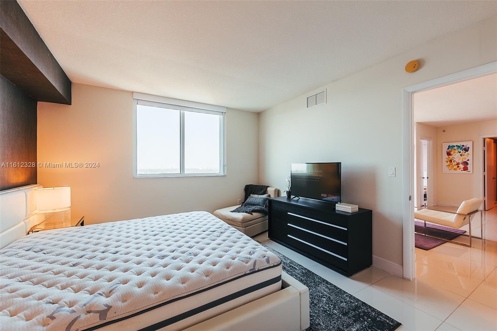 TERRAZAS RIVERPARK VILLAG - Residential Lease