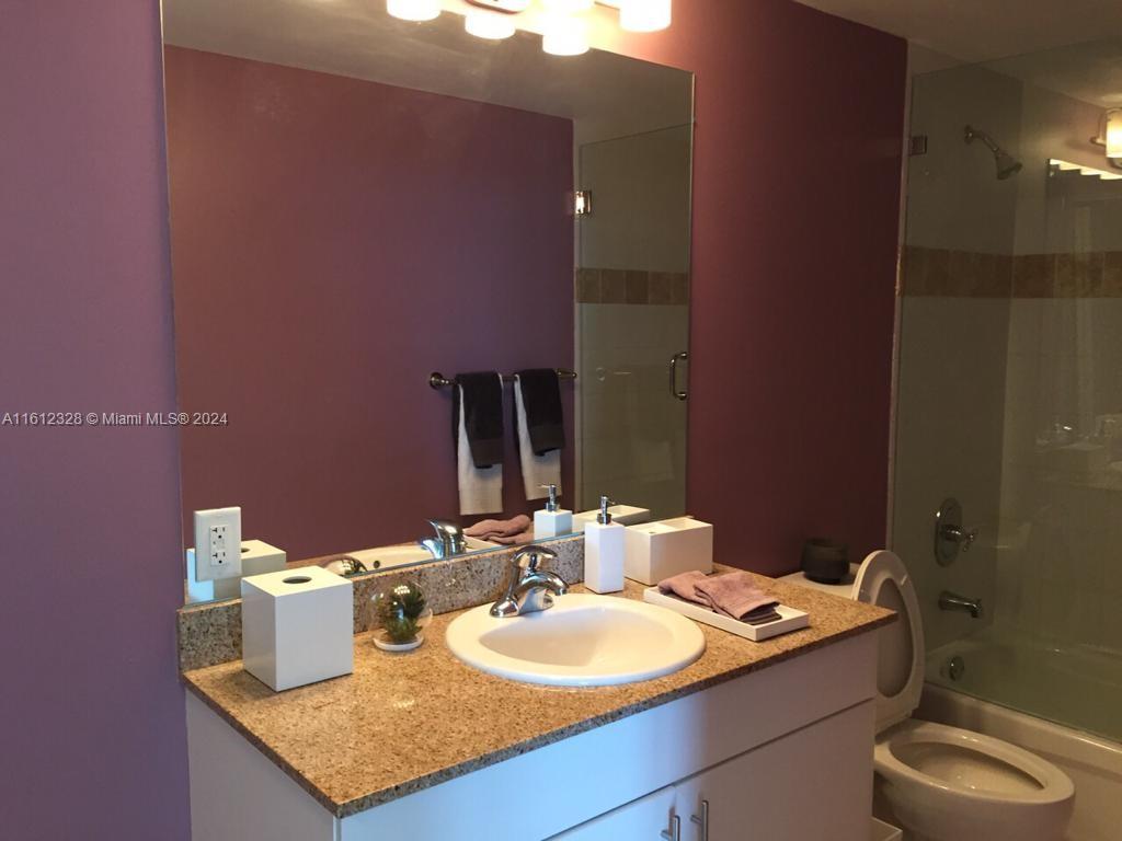 TERRAZAS RIVERPARK VILLAG - Residential Lease