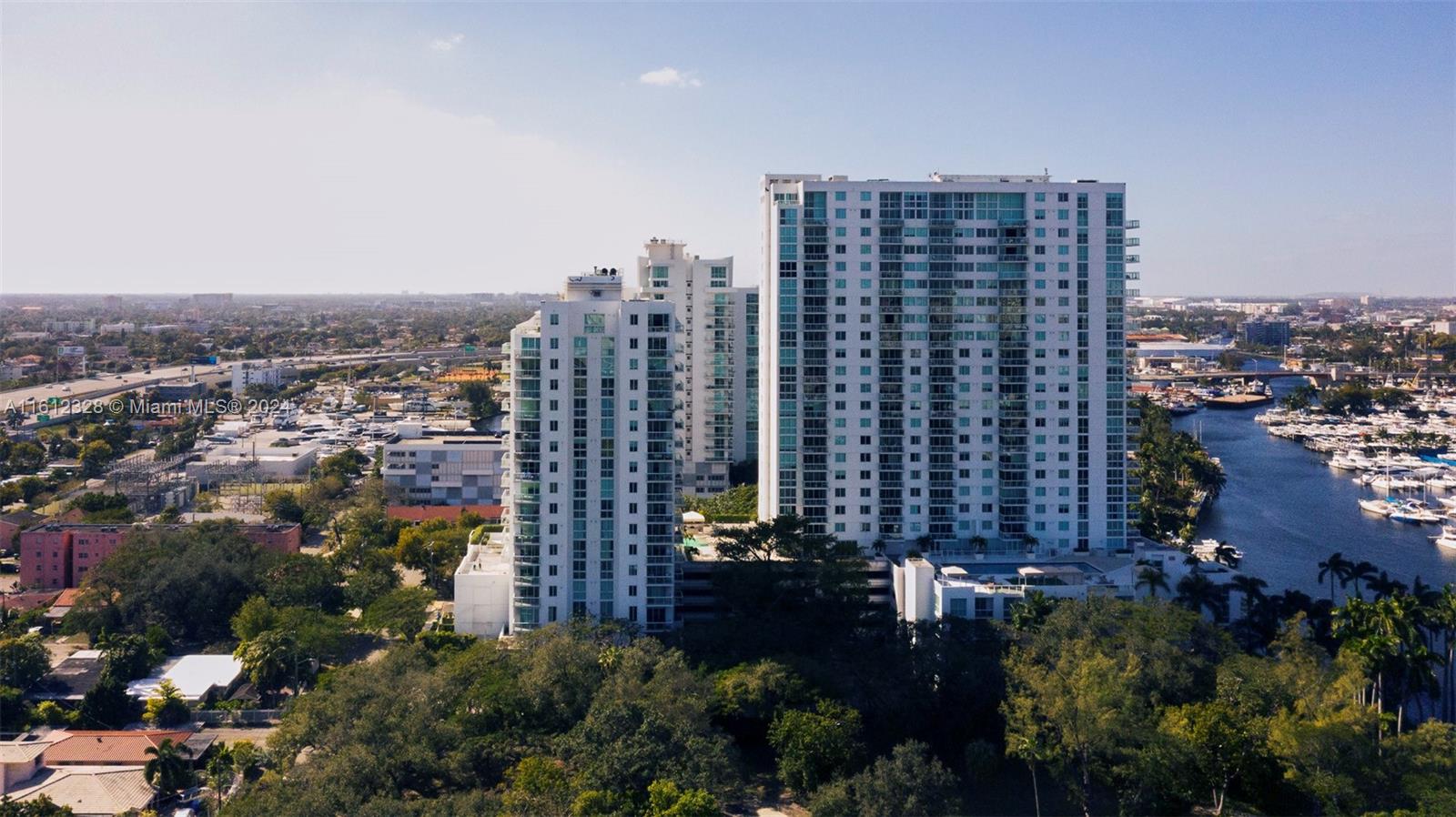 TERRAZAS RIVERPARK VILLAG - Residential Lease
