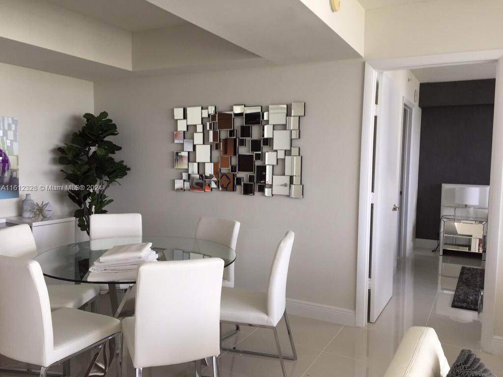 TERRAZAS RIVERPARK VILLAG - Residential Lease