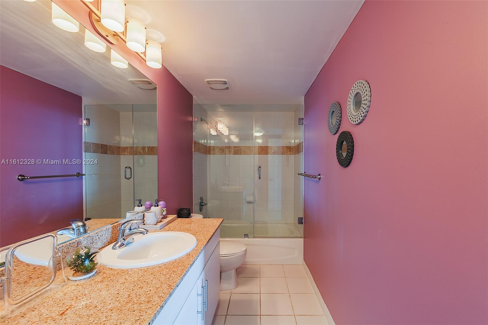 TERRAZAS RIVERPARK VILLAG - Residential Lease