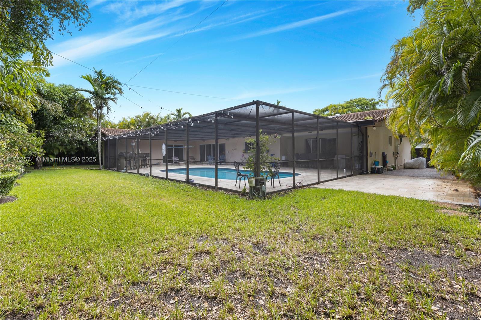 BAY HEIGHTS - Residential
