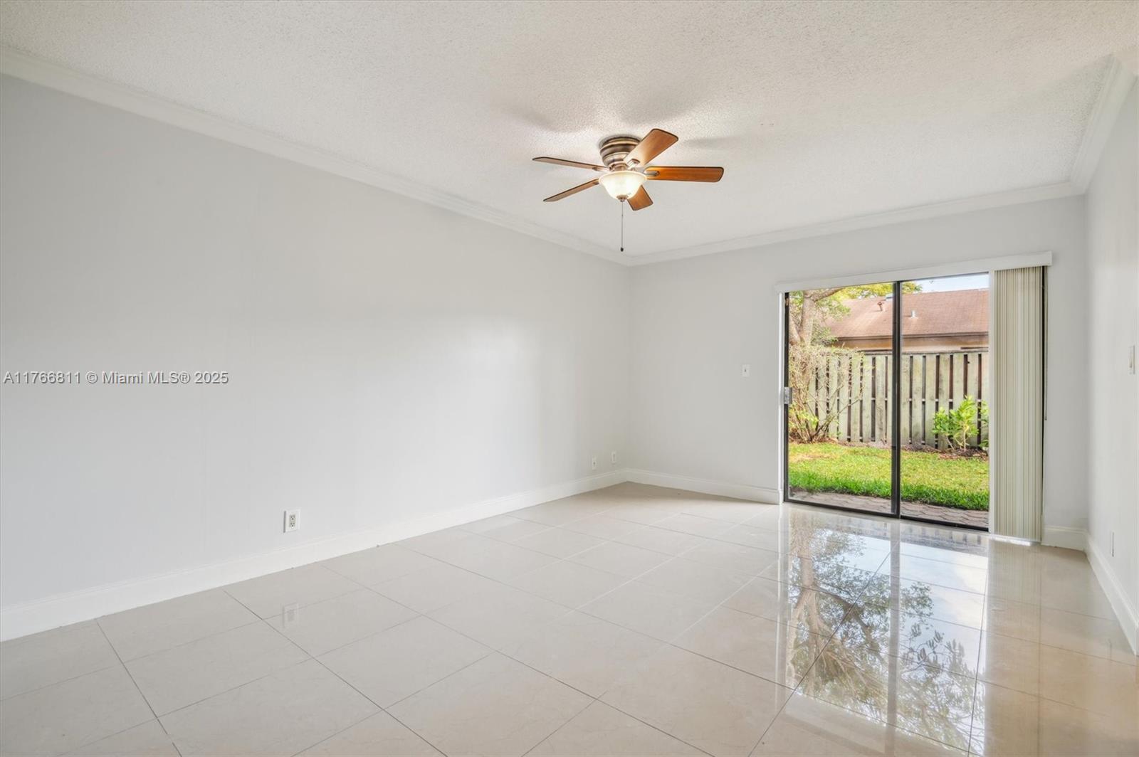JACARANDA PARCEL 338 - Residential