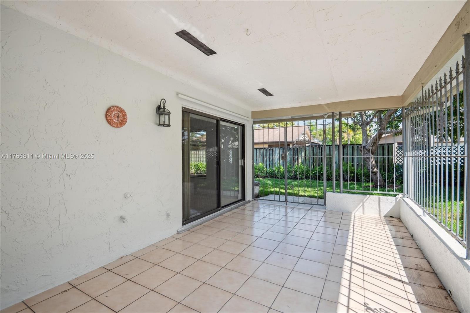 JACARANDA PARCEL 338 - Residential