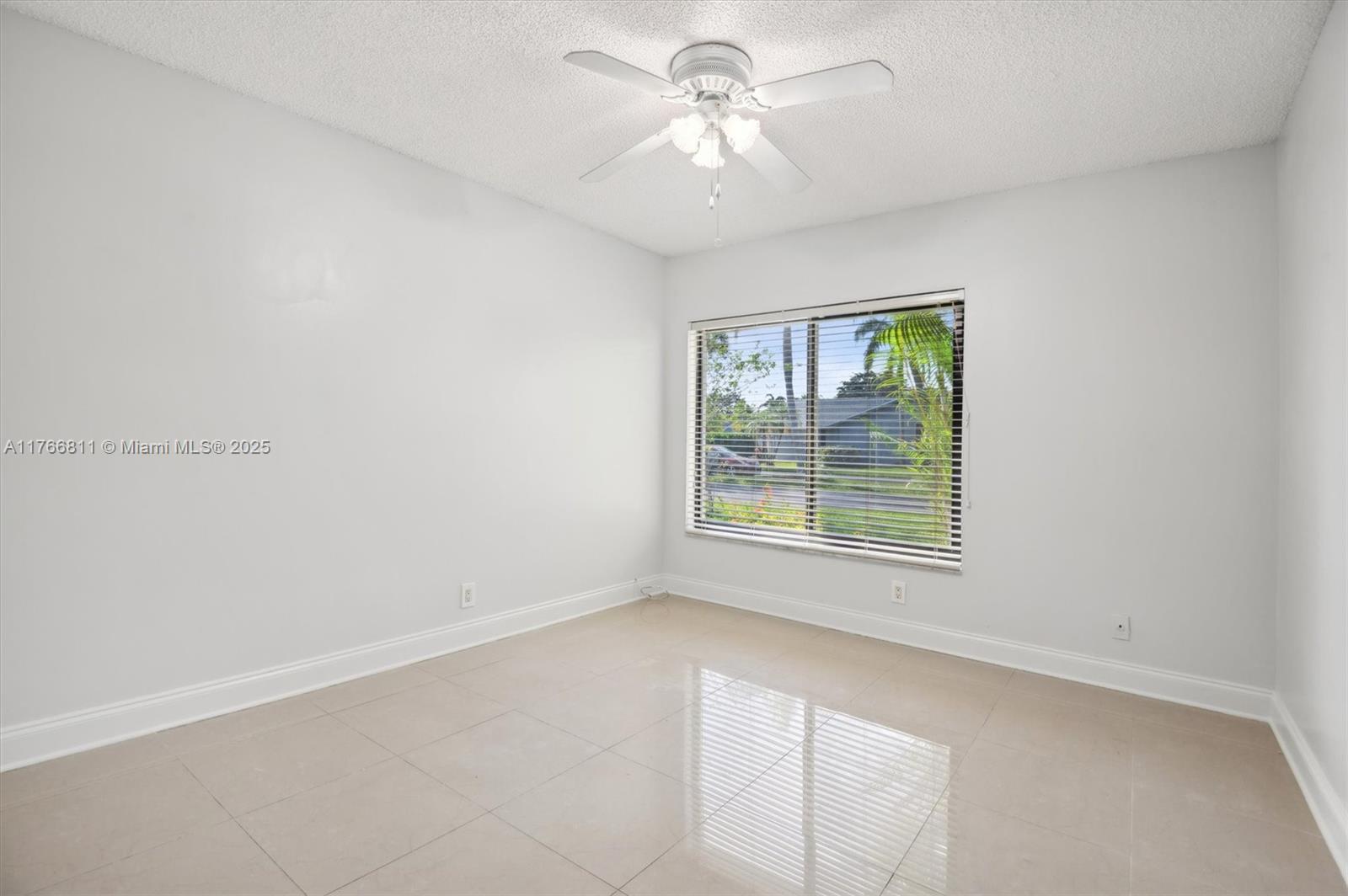 JACARANDA PARCEL 338 - Residential