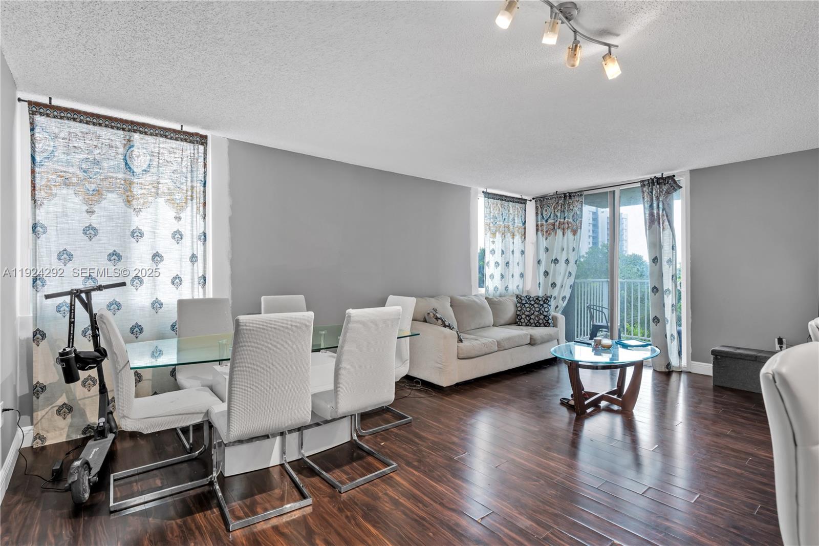 MADISON DOWNTOWN CONDO - Residential